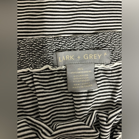 Lark & Grey Striped MAXI DRESS.   M/L - Picture 3 of 9